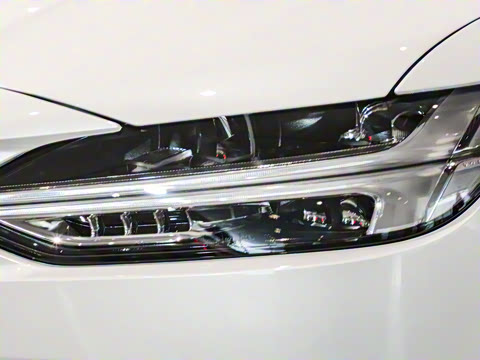 2025�� Cross Country B5 AWD ��Զ��