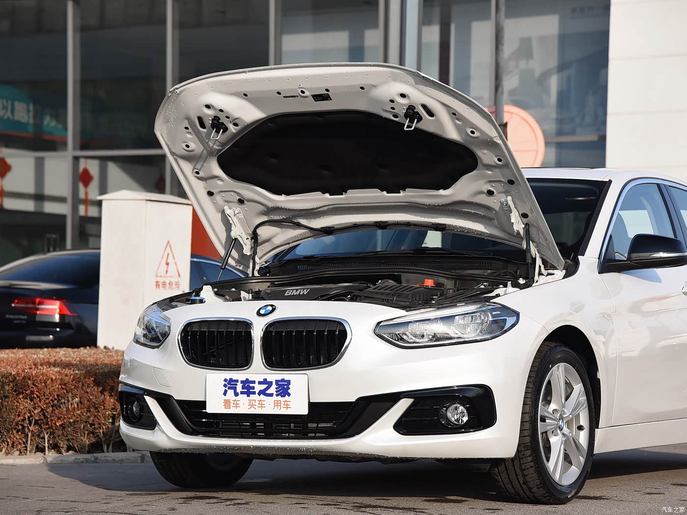 宝马1系 2018款 改款 118i 设计套装型 4700046图片_宝马_汽车图库
