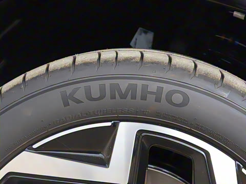 2025�� ̽��L 380TSI ��������