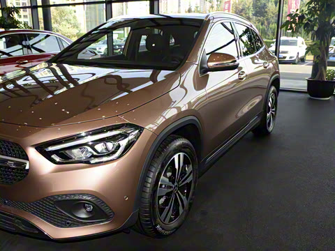 2022�� �Ŀ� GLA 200