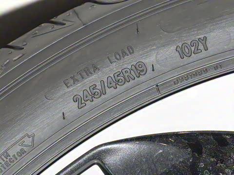 2025�� 45 TFSI ������