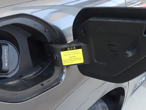 2025�� �Ŀ� Max ���̰�