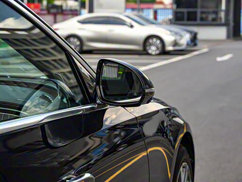 2025�� �Ŀ� E 300 L ʱ����