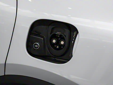 2025�� Macan 4 ���۰�