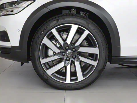 2025�� Cross Country B5 AWD �����