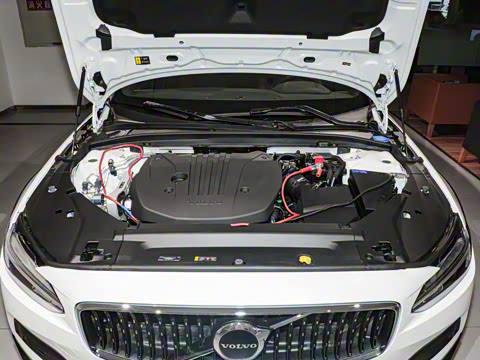 2025�� Cross Country B5 AWD ��Զ��