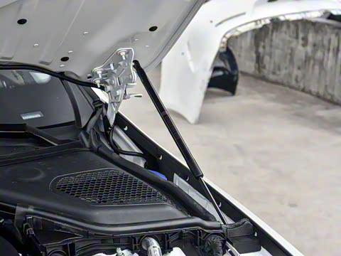 2025�� �Ŀ� E 260 �˶���