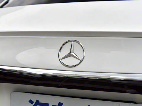 2025�� �Ŀ� E 260 �˶���