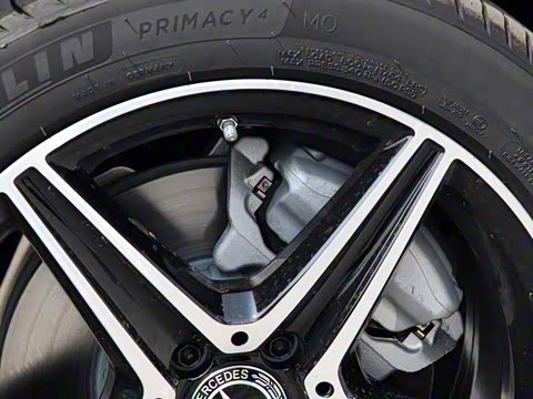 2020�� �Ŀ� E 260 �˶���