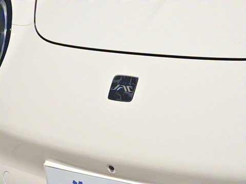 2023�� 405km Air