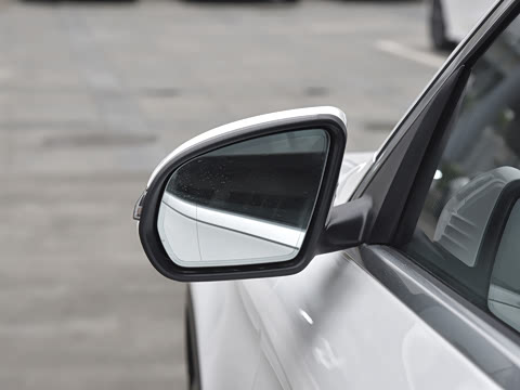 2022�� �Ŀ� GLC 300 L 4MATIC ������