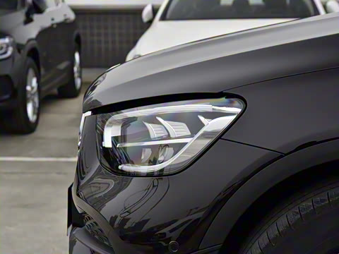 2022�� GLC 260 L 4MATIC ������