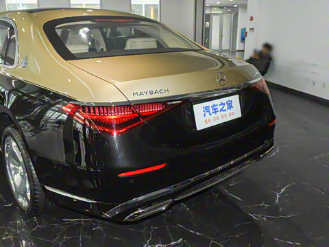 2025�� �Ŀ� S 680 4MATIC