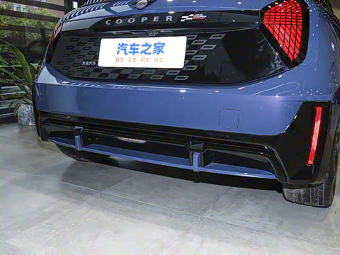 2025�� JOHN COOPER WORKS