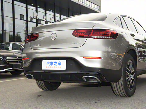 2023�� GLC 260 4MATIC ����SUV