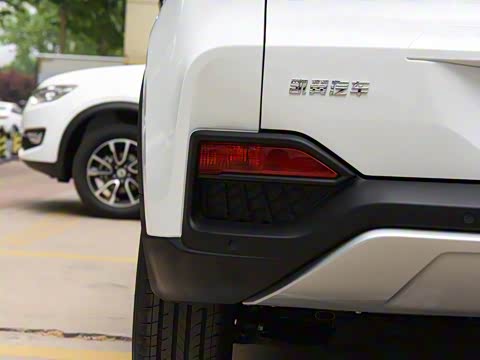 2020�� 1.5L �ֶ���