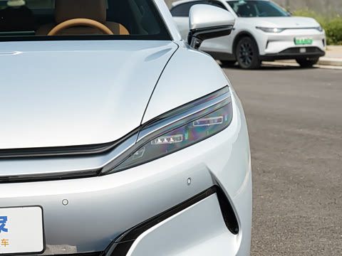 2025�� EV 701KM�����״�������