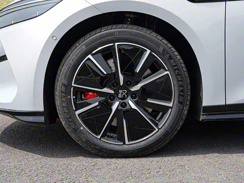 2025�� EV 701KM�����״�������