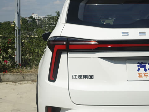 2023�� 1.5TGDI DCT�ǼҰ� 5��