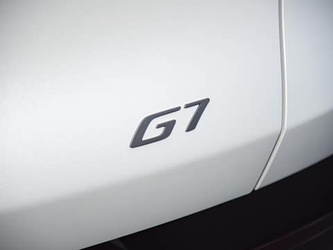 2025�� 702 �������� Ultra