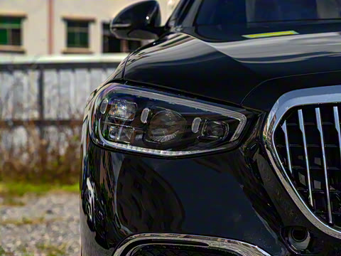 2025�� �Ŀ� S 580 4MATIC