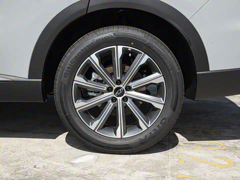 2025�� 2.0T ��������� 5��