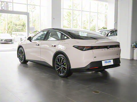 2025�� 560MAX 185kW