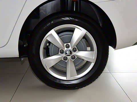 2019�� �Ŀ� 1.5L �Զ����ʰ� ��VI