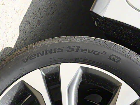 2023�� 2.5L�춯 ���PLUS��