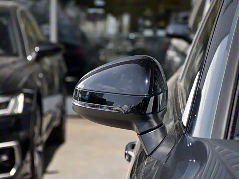 2025�� 200���������� 40 TFSI ����������