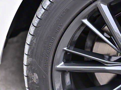 2020�� 325Li M�˶���ҹ��װ