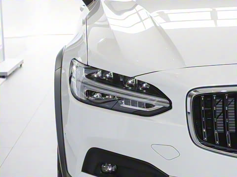 2025�� Cross Country B5 AWD �����