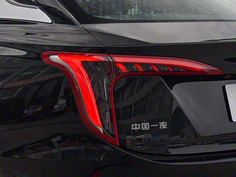 2023�� 560km PLUS