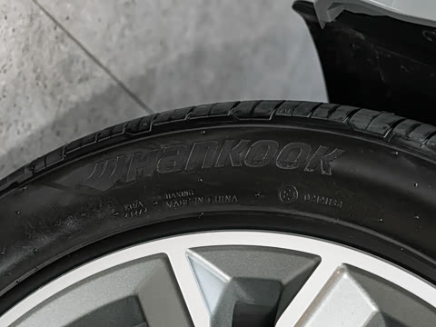 2025�� quattro 45�����ذ� 40TFSI ʱ�ж�����