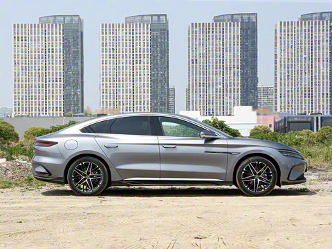 2025�� EV �Ǽݰ� 605KM������