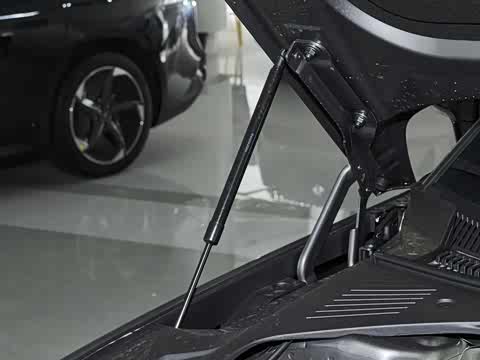 2025�� 130km EM-i ������