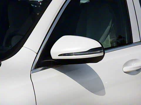 2020�� GLB 180 ʱ����