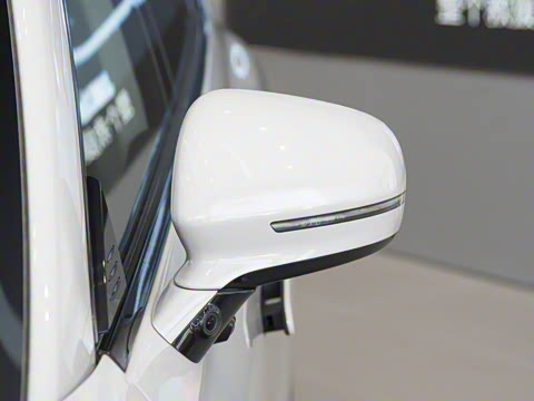 2025�� ���� 760 Max��������������ʻ