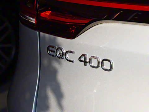2020�� EQC 400 4MATIC ������ 1886������