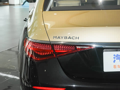 2025�� �Ŀ� S 680 4MATIC