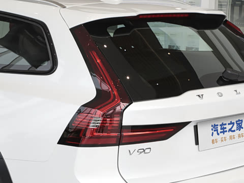 2025�� Cross Country B5 AWD �����