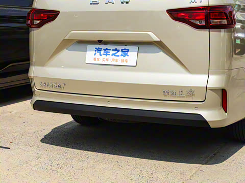 2025�� 2.0L �ֶ���������� 7��