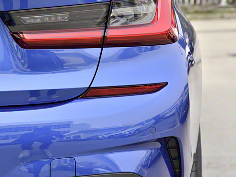 2021�� �Ŀ� 325Li xDrive M�˶���װ