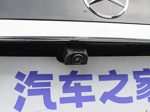 2023�� �Ŀ� E 300 L �˶�������