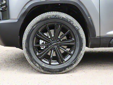 2025�� 2.0T 4WD Ultra