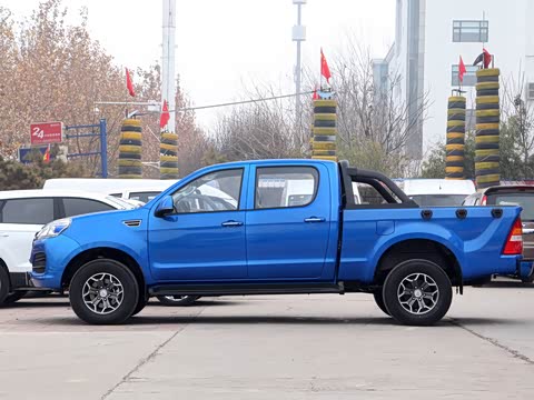 0t胜途5柴油两驱精英型高底盘长轴4f20tc