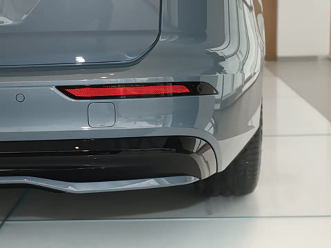 2023�� B5 ��Զ�˶���