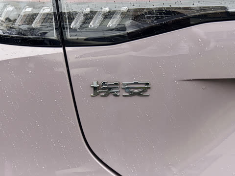 2025�� 650 ������