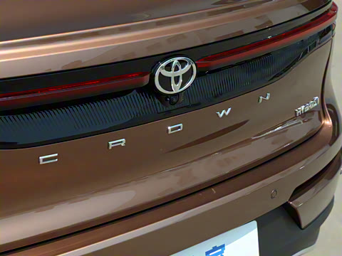 2023�� 2.5L SportCross HEV��������