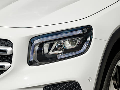 2023�� GLB 220 ʱ����